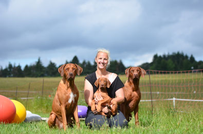 Hundeschule, Hundetraining, Ernährungsberatung, World of Dogs, Butzbach, Ridgeback, Hundeschule Butzbach, Wetterau