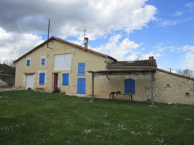 Maçonnerie en charente Rejointoiement à la chaux