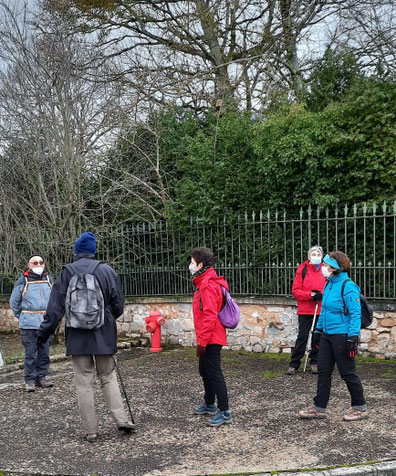 Il ne reste que 6 personnes sur 16 au départ, ils sont où les autres demande le guide ?