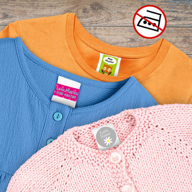 verschiedene Textilaufkleber auf Kinderkleidung
