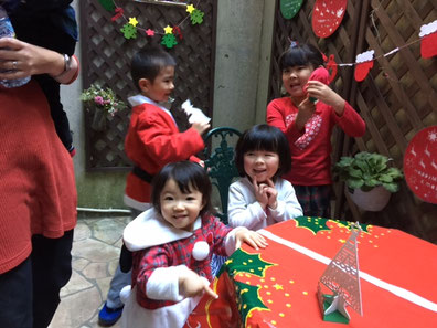 クリスマスのイベント　子供