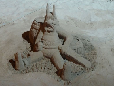 sculpture de sable à la plage