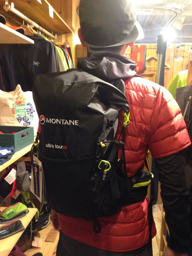 ウェアーだけじゃありません!MONTANE（モンテイン）の名作ファストパッキングザックのUltra Tour 22も入荷してます!!背負い心地使いやすさ申し分なし!!あと価格も!?　￥14040（税込）