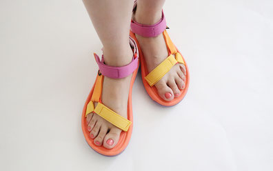 Teva「Hurricane XLT 2–OV」