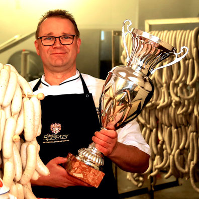 Christian Speeter aus Hettenleidelheim, der Weißwurst-Europameister 2018/2019. Foto: Metzgerei Speeter