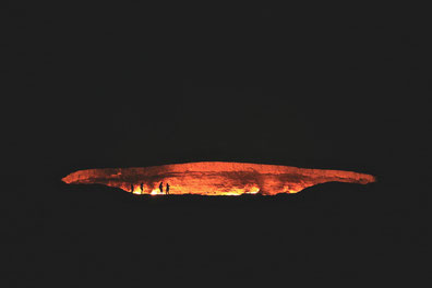 トルクメニスタンのダルヴァザの地獄の門