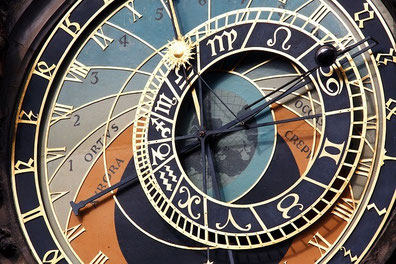 Zu Astrologie und Horoskopen