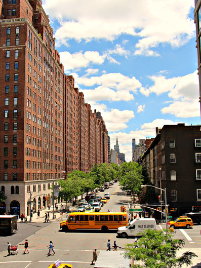 Manhattan Street Scene
