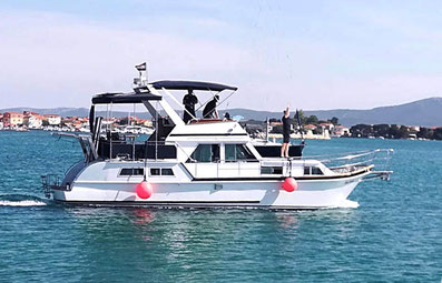Yachtcharter Adria Kroatien Dalmatien Motoryachten Segelyachten Katamaran Hozyachten