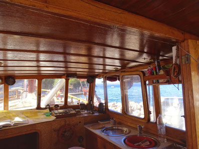 Yachtcharter in Kroatien, Dalmatien: Motoryacht - Holzyacht Divna mit 7 Kojen