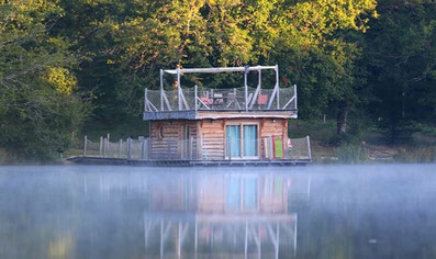 glamping insolite cabane sur l'eau