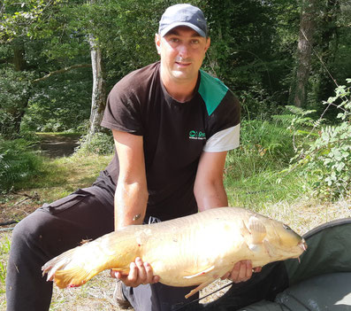camping avec etang de peche