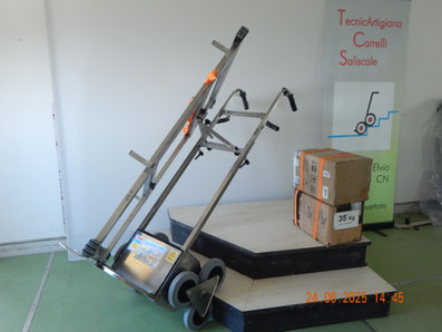 Carrello saliscale elettrico per serramenti con telaio basculante accessorio per porte blindate  , mod.6R/250 nuova serie 2025