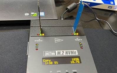 これdo台 M.2 NVMe/SATA変換起動時パソコンAR