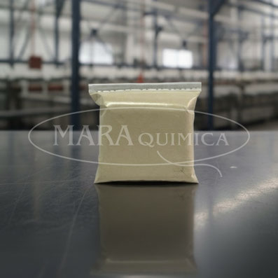Producto utilizado para desprender el oro metálico adherido sobre otros metales.