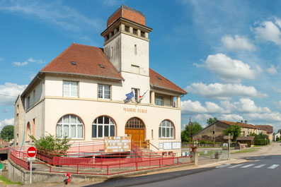 Mairie-Ecole de Charmois l'Orgueilleux (photo : Denny Hohmann)