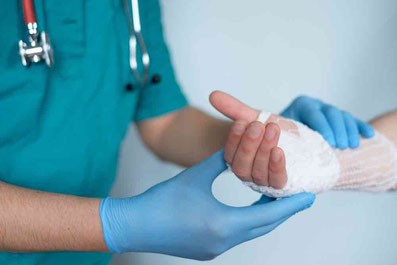 Accidents at work, on the way to work, at daycare centers and at school are competently and routinely treated by us at our Lankwitz location. COPV Berlin