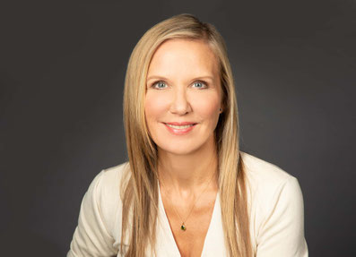 Dr. Nina Haase - Specialaist for Skin surgery and Arthritis therapy