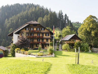 Elite Flights, Restaurant Schwesteregg, Romoos