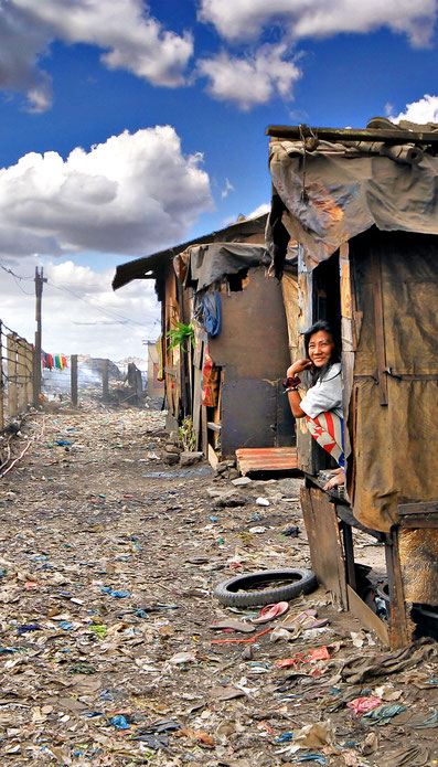 Smokey Mountain in Tondo, the slums of Manila | 20 Photos of the Philippines that will make you want to pack your bags and travel © Sabrina Iovino | JustOneWayTicket.com