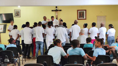 Envío misionero de los líderes de las comunidades