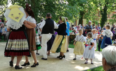 Menschen in Spreewaldtracht