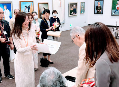 東京都美術館にて受賞式