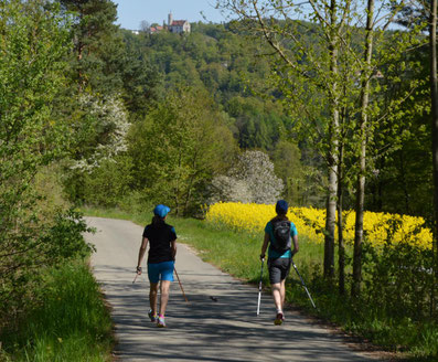 Hiking > traditional & unconventional