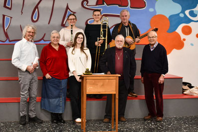 von links: Raimund Müller, Karin Jäckel, Emira Peckolt, Klaus Huber, Josef Wilhelm, Serge Rieger, Theresa und Anna Quast; Fotos: Klaus-Peter Jäckel