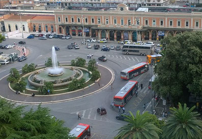 Stazione Centrale - Piazza Aldo Moro