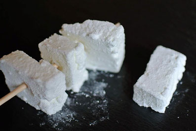 Marshmallow aufgespießt