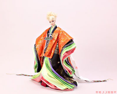 十二単・お雛様(親王装束) - ドール着物 通販 キモノノミライ 十二単・お雛様(親王装束) - ドール着物 通販 キモノノミライ