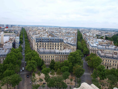 ( left ) Avenue Kleber, ( right ) Rue Lauriston