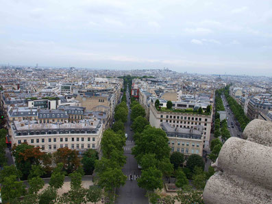 ( left ) Avenue Hoche, (right ) Avenue de Friedland