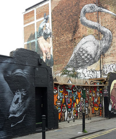 ROA’s big bird, Shoreditch Street Art Tour