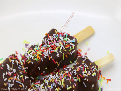 Schokofrüchte mit Schokoladenglasur und Zuckerstreusel