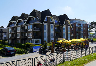 Die Residenz Meeresbrandung befindet sich direkt am Strand von Duhnen