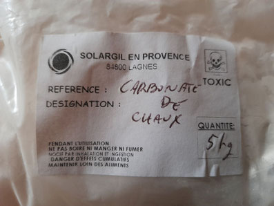 carbonate de chaux = craie = blanc d'Espagne = carbonate de calcium...