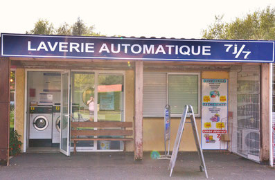 laverie automatique à Gastes (40160)