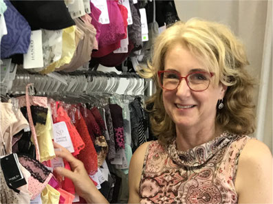 Bea Bomberger-Fässler bietet Dessous und Bademode zu Outlet-Preisen