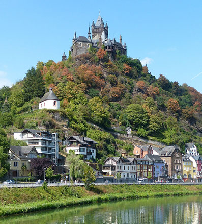 An und auf der Mosel sowie am sagenumwobenen Rhein