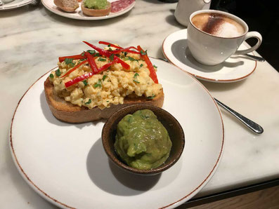 Mexikanisches Frühstück im 5 Sterne Hotel Radisson Blu in London