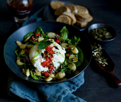 Burrata, Sommersalat, Spargel, Spargelrezepte, Erdbeeren, Spargel & Erdbeere, Salat, Vegetarisch