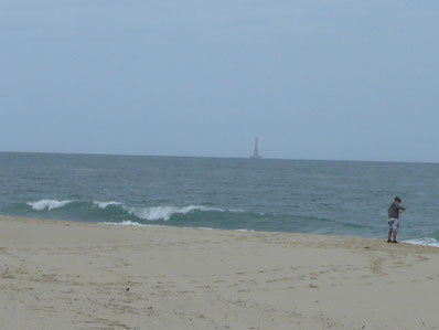 et vue (lointaine) sur le phare de Cordouan