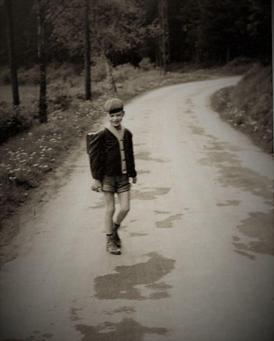 1960: Auf dem Heimweg von der Schule in Eslohe