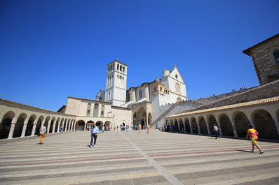 Aufstieg zur Basilika San Francesco, Assisi