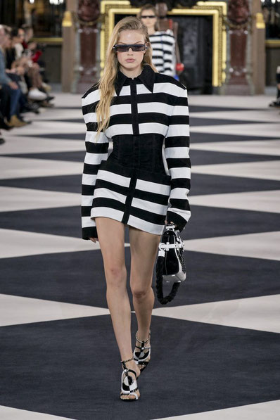 Credit. Balmain dalla sfilata primavera estate 2020