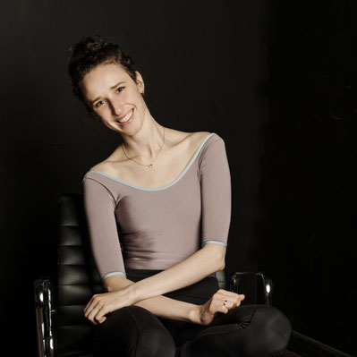 Emma Layne: Professional Ballet Teacher