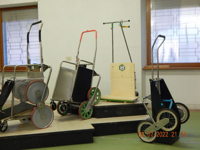  carrello saliscale elettrico ,carrelli per cani , carrello per scale