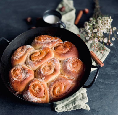 Weihnachtsschnecken, Zimtschnecken, Weihnachtskuchen, Zimtkuchen, Apfelkuchen, Weihnachten, Weihnachtsessen, Weihnachtsbäckerei